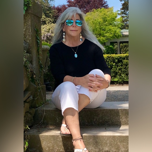 Meet your Posher, Alisa - Picture 3 of 5